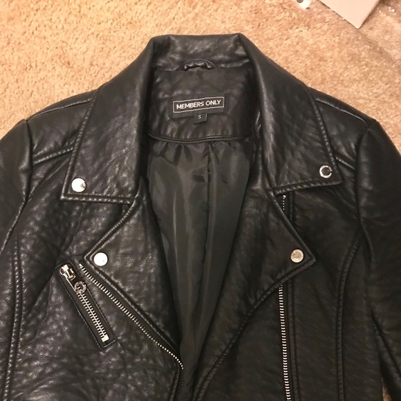 Leather Jacket ❤️ - Picture 4 of 7